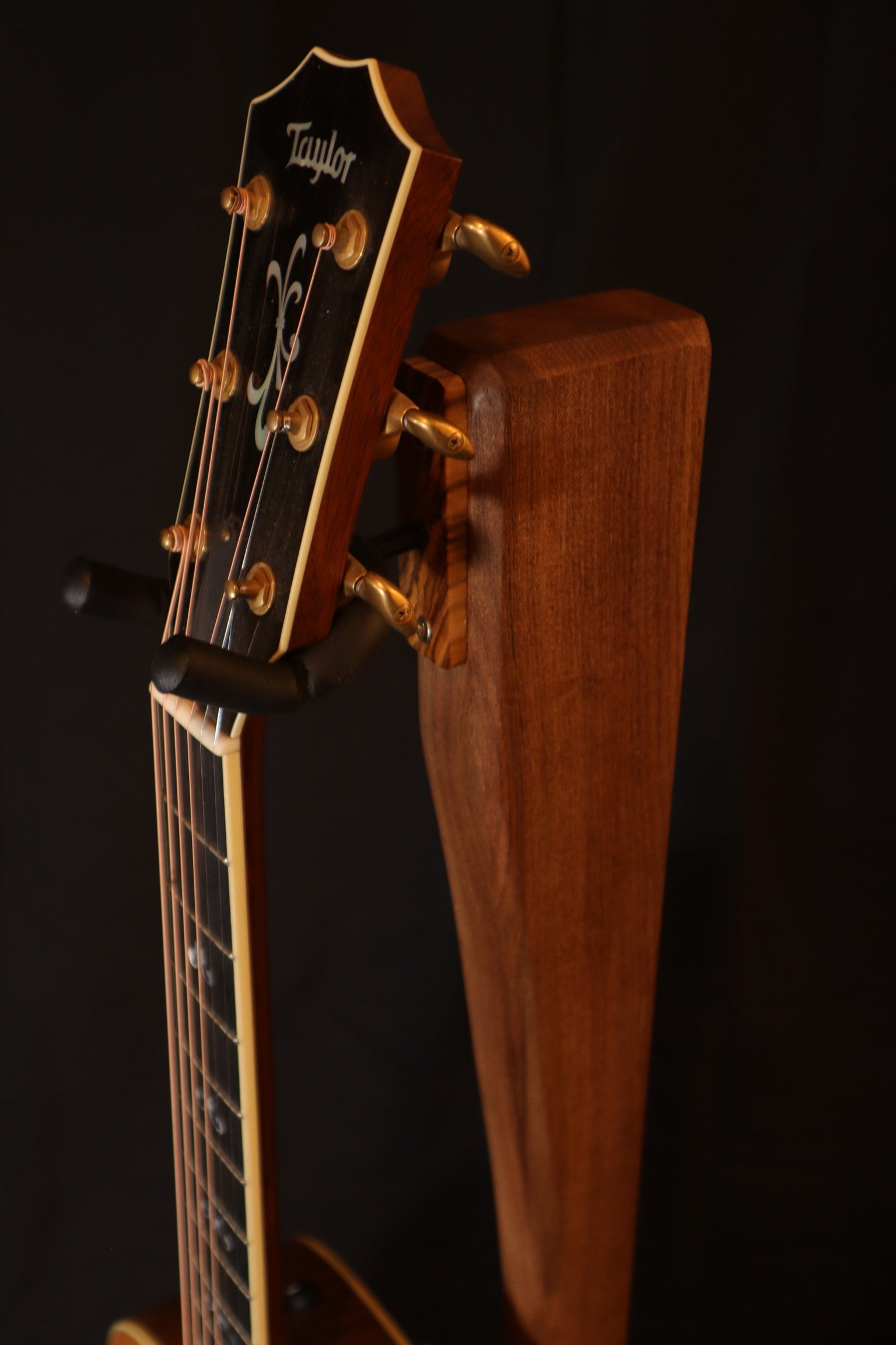 Handmade Northern Elm & Walnut Instrument Stand – Modern Wooden Display for Guitars, Violins, Cellos and More | Luxury Music Gift