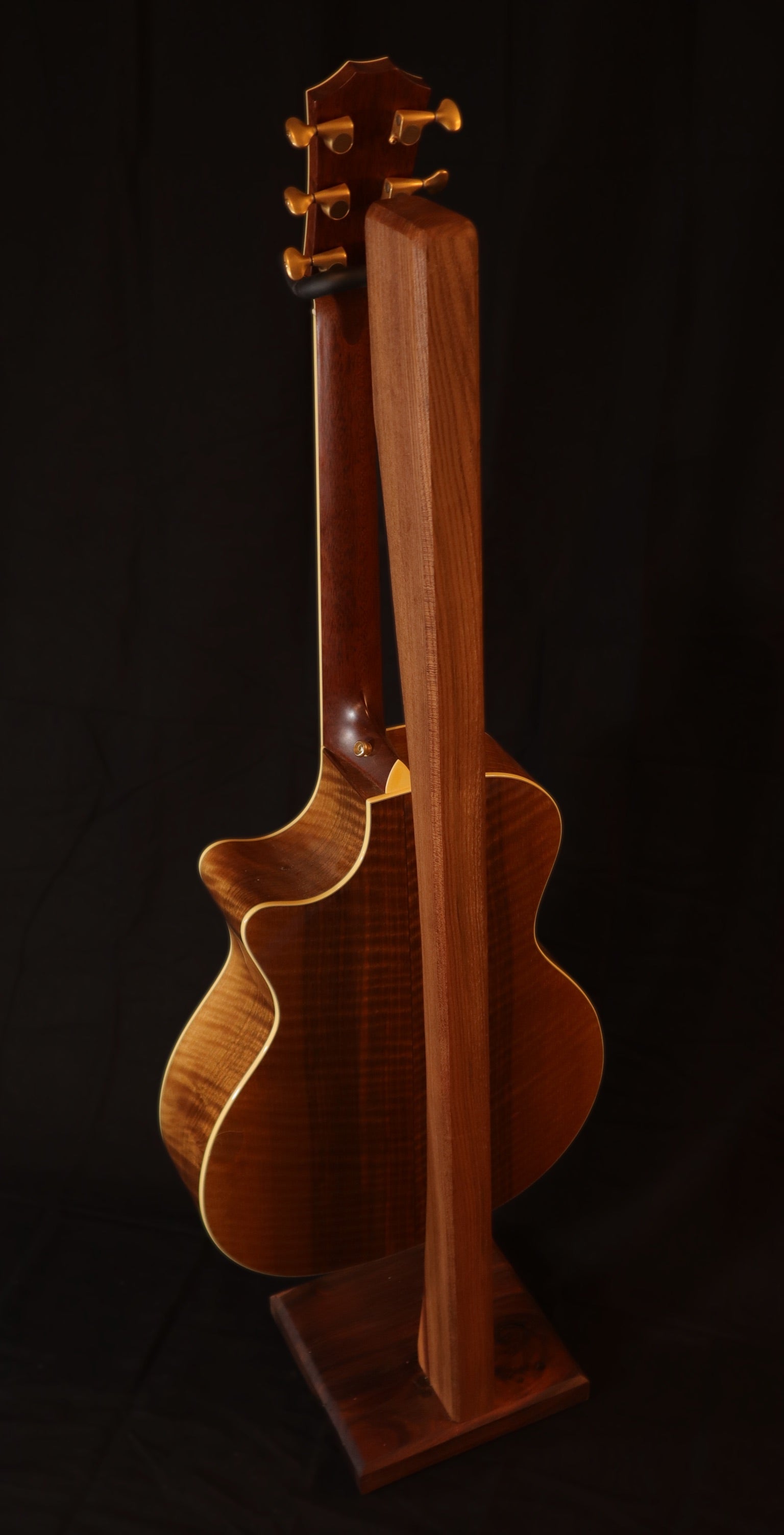 Handmade Northern Elm & Walnut Instrument Stand – Modern Wooden Display for Guitars, Violins, Cellos and More | Luxury Music Gift